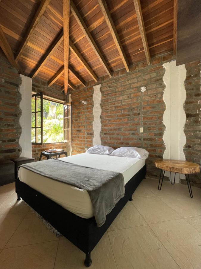 Finca Hotel Tierra Verde Girardota Exteriör bild