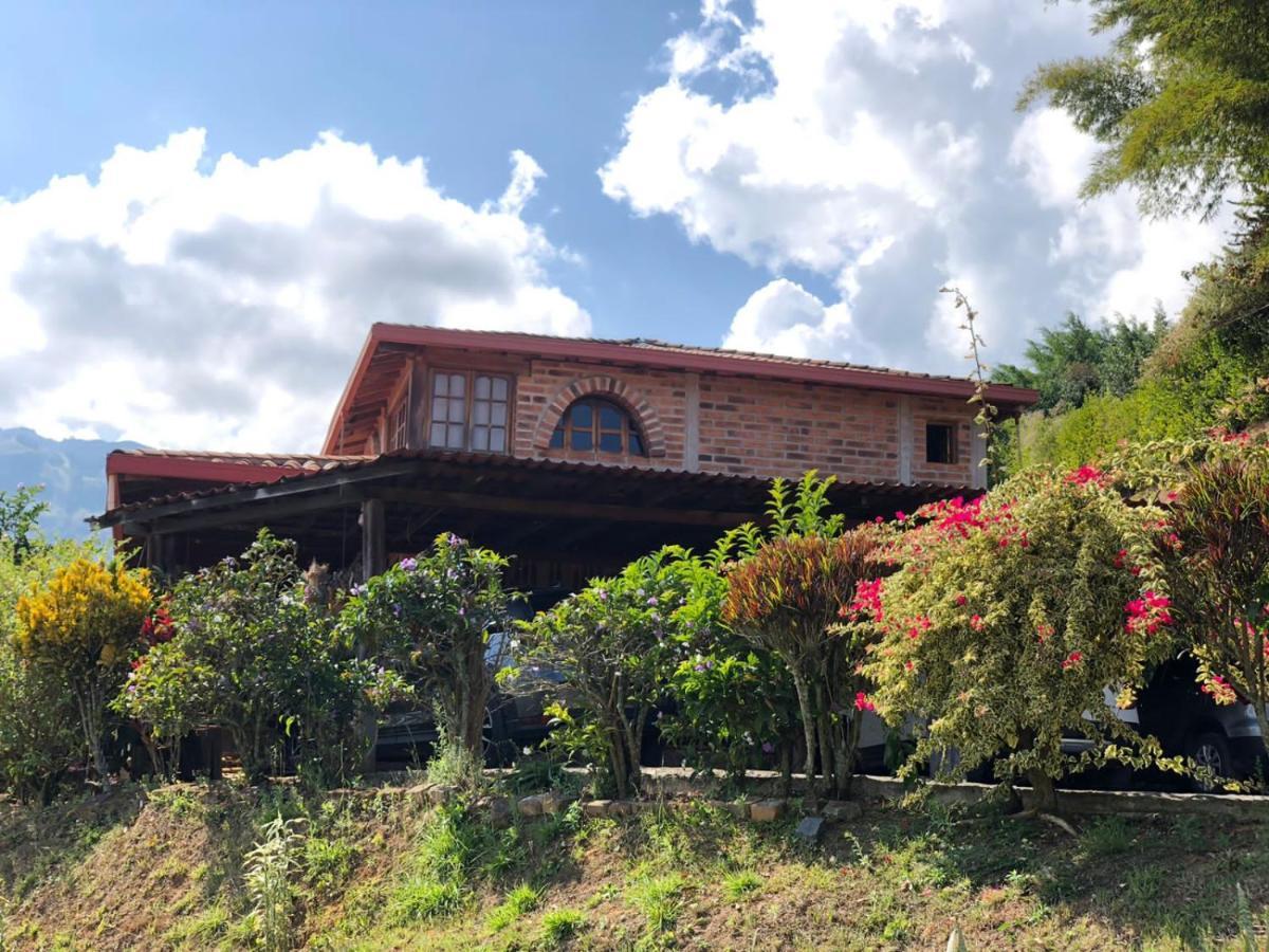 Finca Hotel Tierra Verde Girardota Exteriör bild